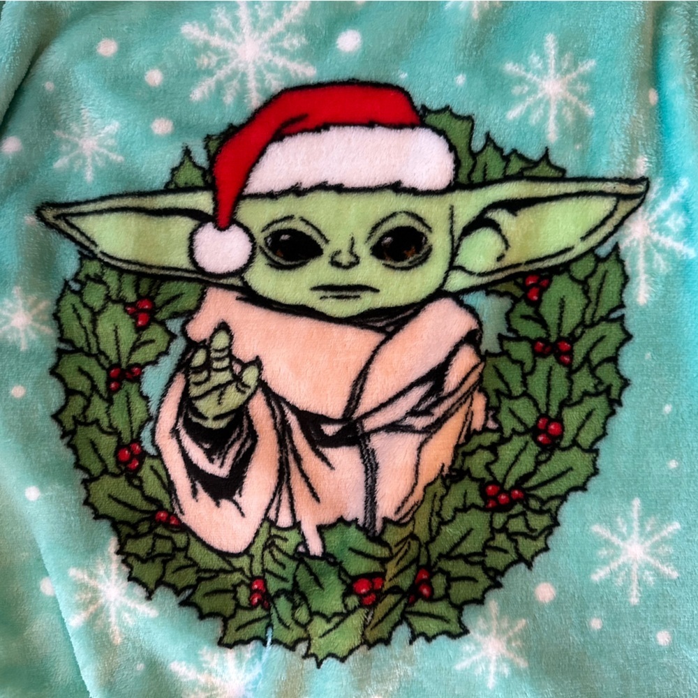 Star Wars Baby Yoda Holiday Fleece Sweatshirt Mint Green Plush 2XL Cozy Xmas - Picture 3 of 4